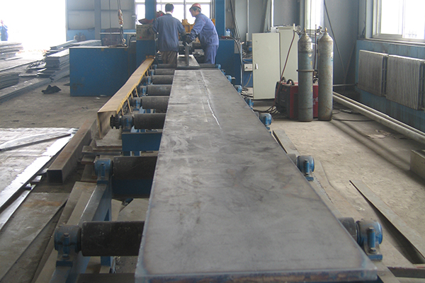 H型鋼組立機 拷貝.jpg